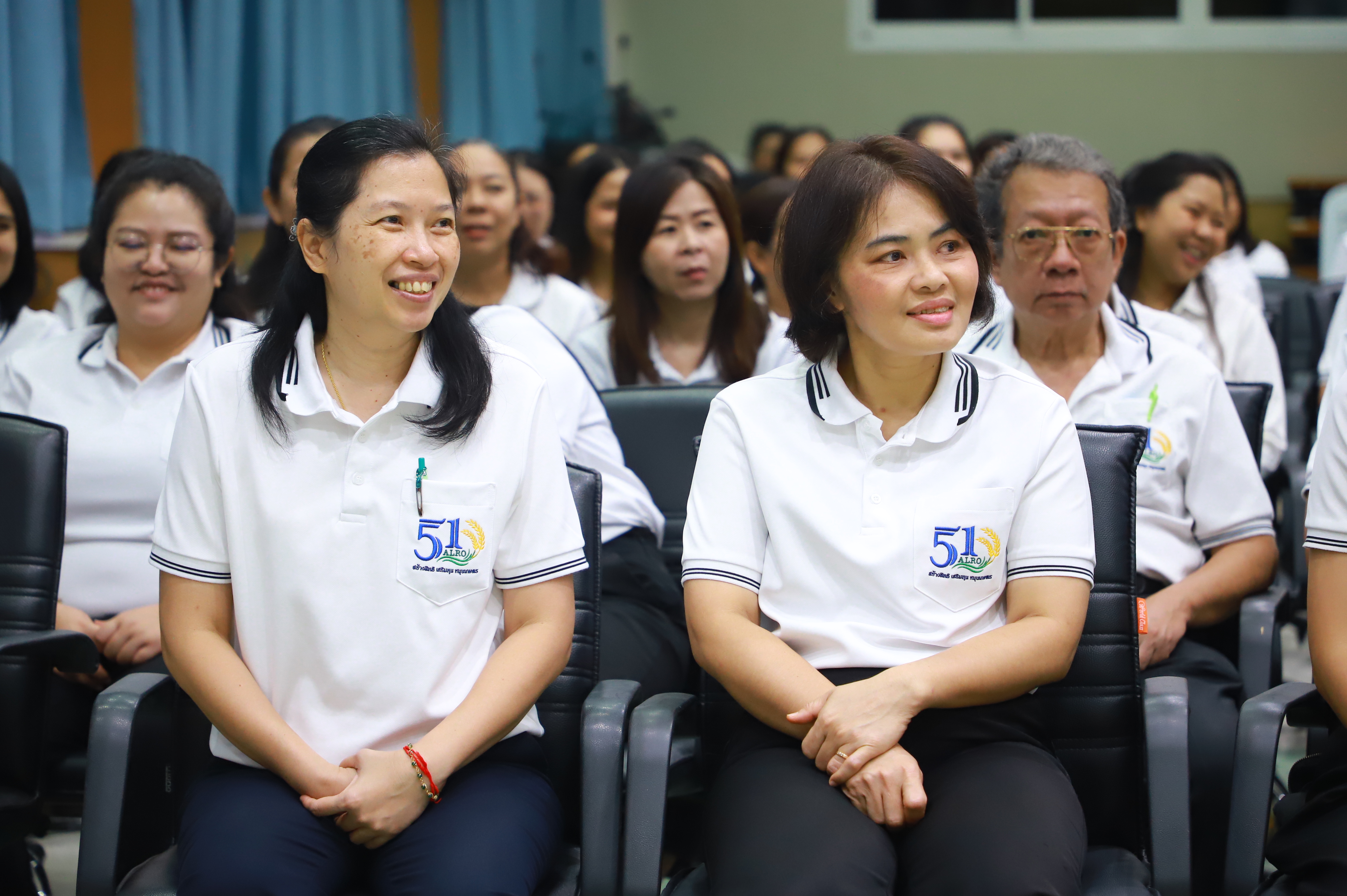 title - สบท. จัดกิจกรรม “เสริมสร้างความสัมพันธ์ในองค์กรและบรรยากาศที่เอื้อต่อการทำงาน” มุ่งเดินหน้าพัฒนาบุคลากร เสริมทัพการทำงานเป็นทีม